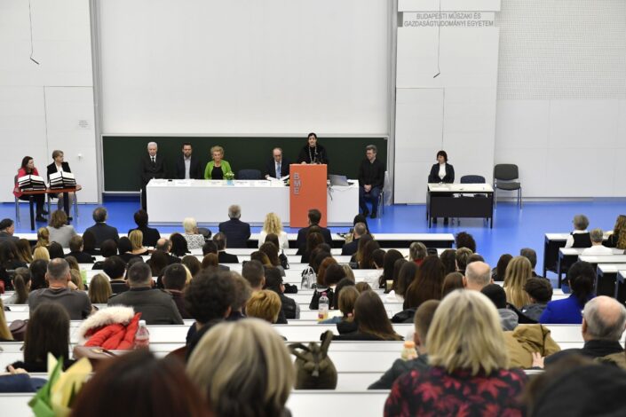 20250201_zold_fold_osztondij_diplomaatado_01